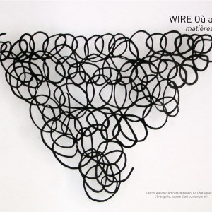 Cover, (ressortir de son image un dessin)  2016, image de la couverture du catalogue de l’exposition Wire où ailleurs découpée, 24 x 17,5cm