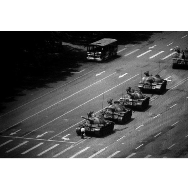 Place Tienanmen, Pékin, Chine, 1989 ©Stuart Franklin/Magnum Photos