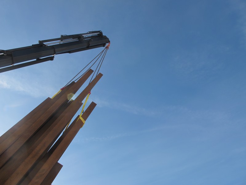 Enlèvement de Disorder: 11 Uneven Angles à Luxembourg