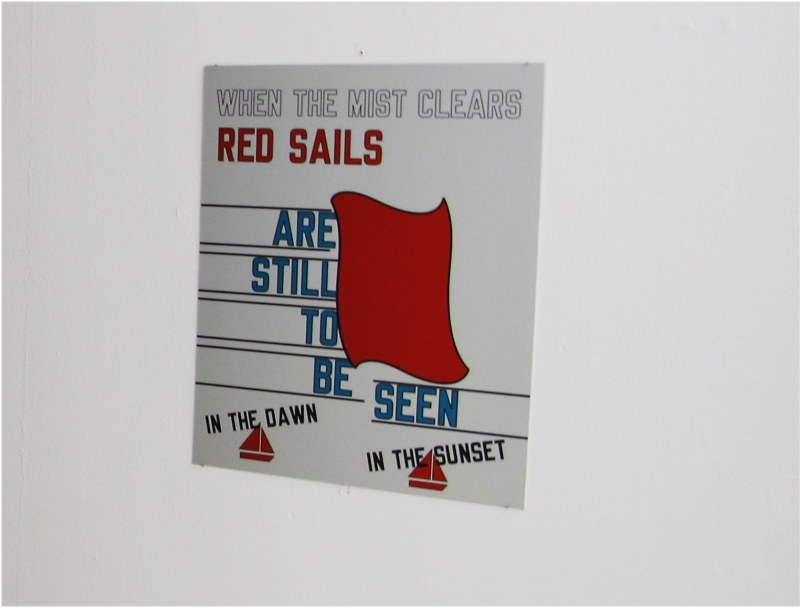 When the mist clears red sails still to be seen in the dawn in the sunset Impression sur aluminium anodisé, 60 x 50 cm