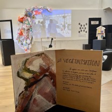 Vue d'exposition Agir ensemble, vivre mieux avec moins